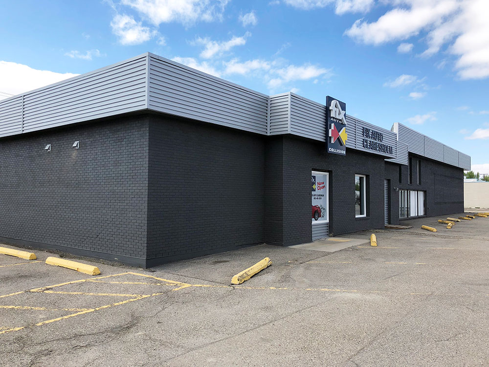 Retail Building with Custom Fascia Accent in Regent Grey