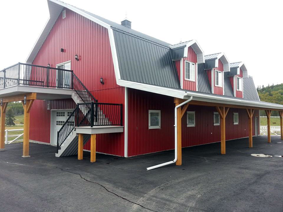 Agricultural Building in Bright Red and Black FC-36 Panel