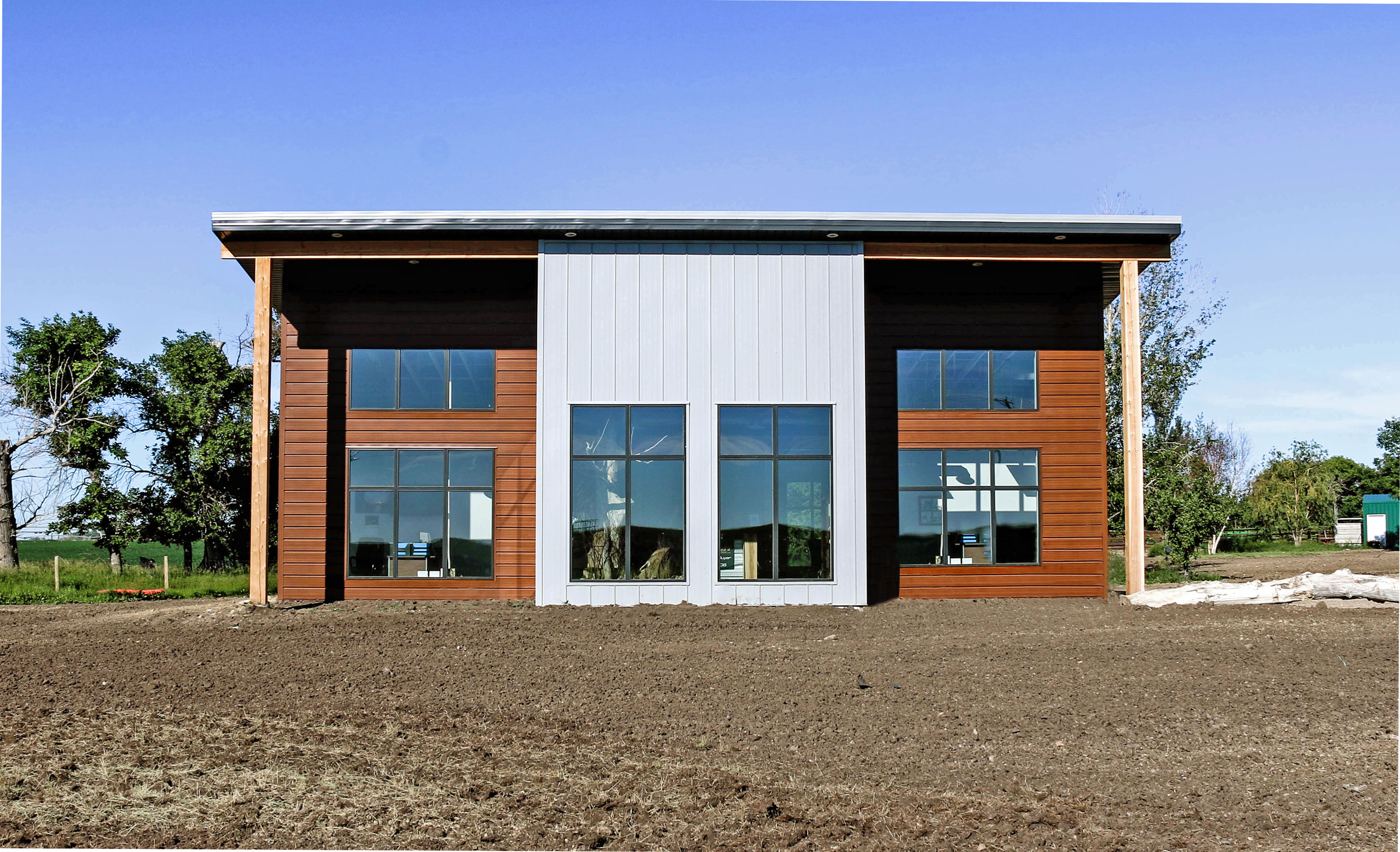 Commercial Office with Espresso Woodgrain FormaPlank and Regent Grey FormaLoc Siding