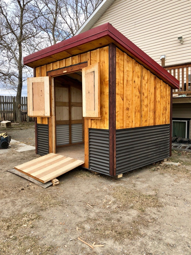 Residential Shed featuring horizontal 7/8" Corrugated in Matte Anthracite