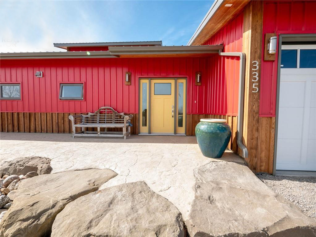 Residential Building with I/9 in Bright Red and I/9 in Sage (roof)