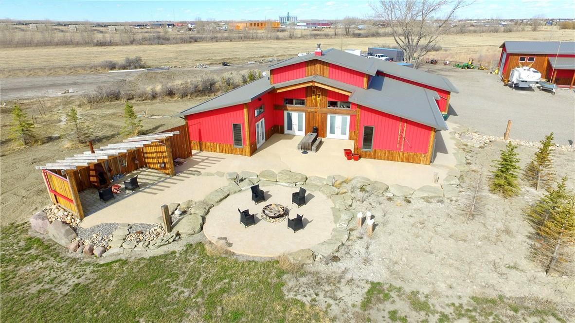 Residential Building with I/9 in Bright Red and I/9 in Sage (roof)