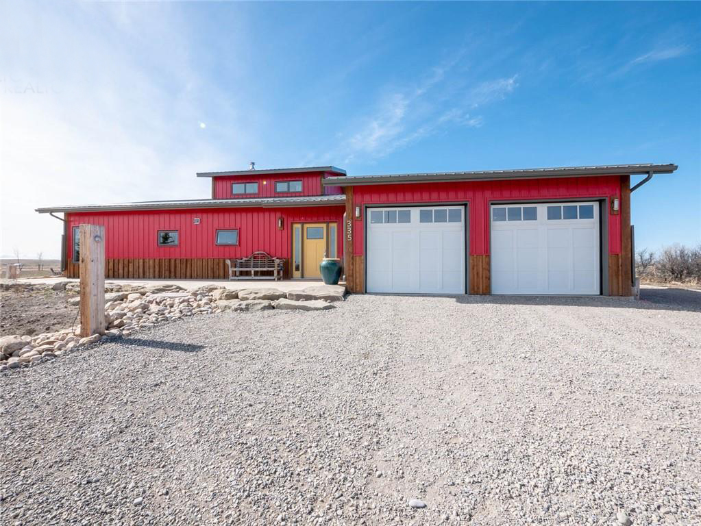 Residential Building with I/9 in Bright Red and I/9 in Sage (roof)