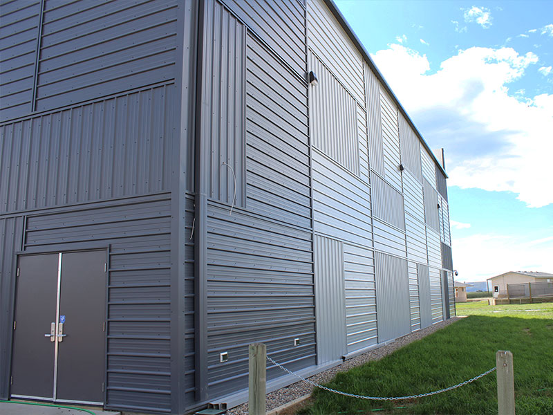 School Gymnasium with Carbon and Regent Grey in FC-36 Panel in grid pattern