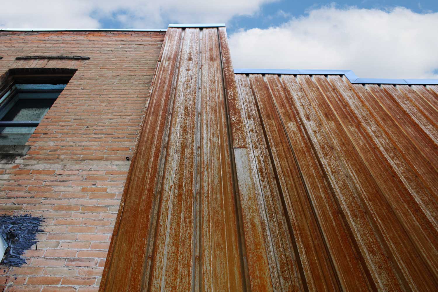 Commercial Building with FA Panel Weathering Steel