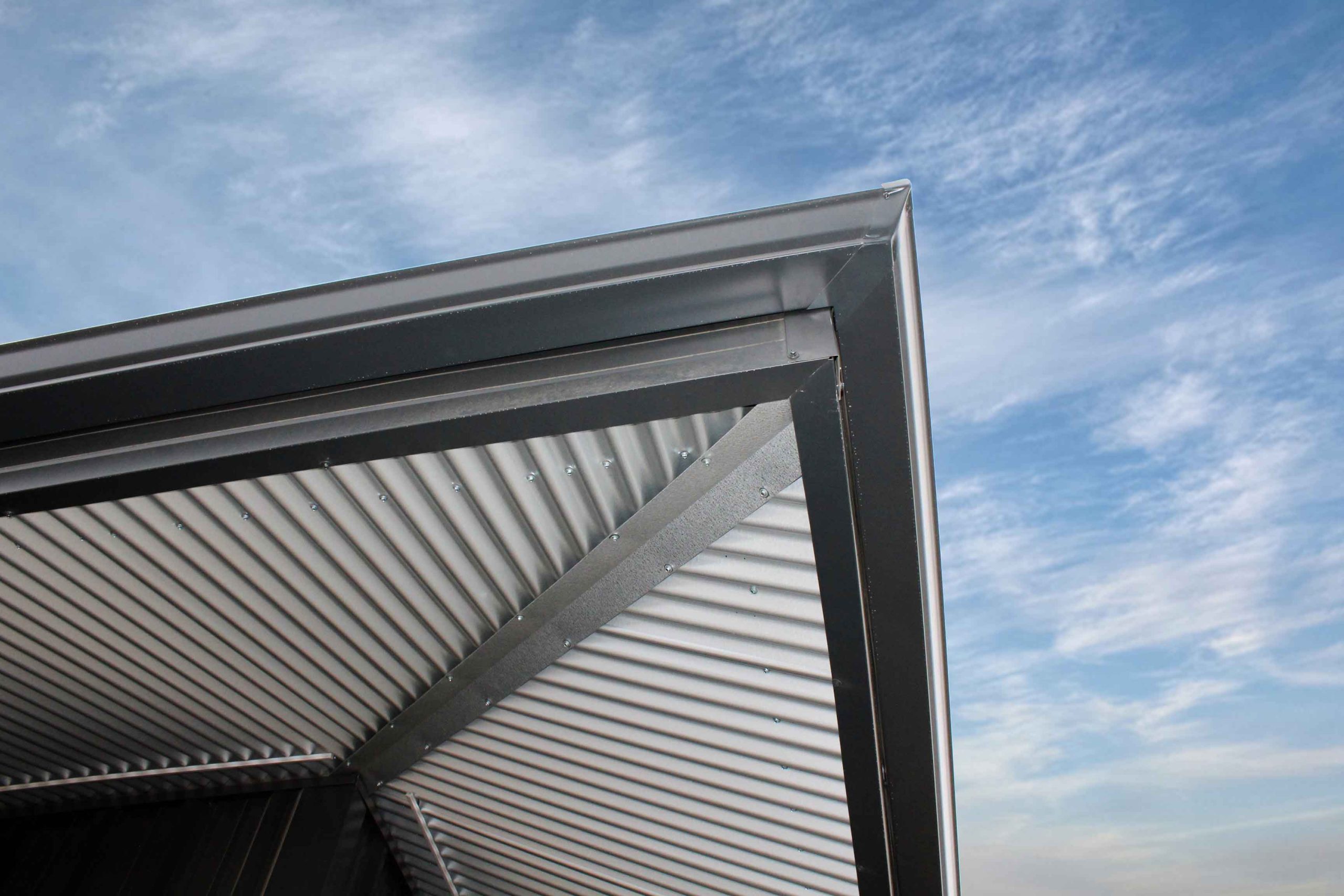 7/8" Corrugated Soffit in Bone White