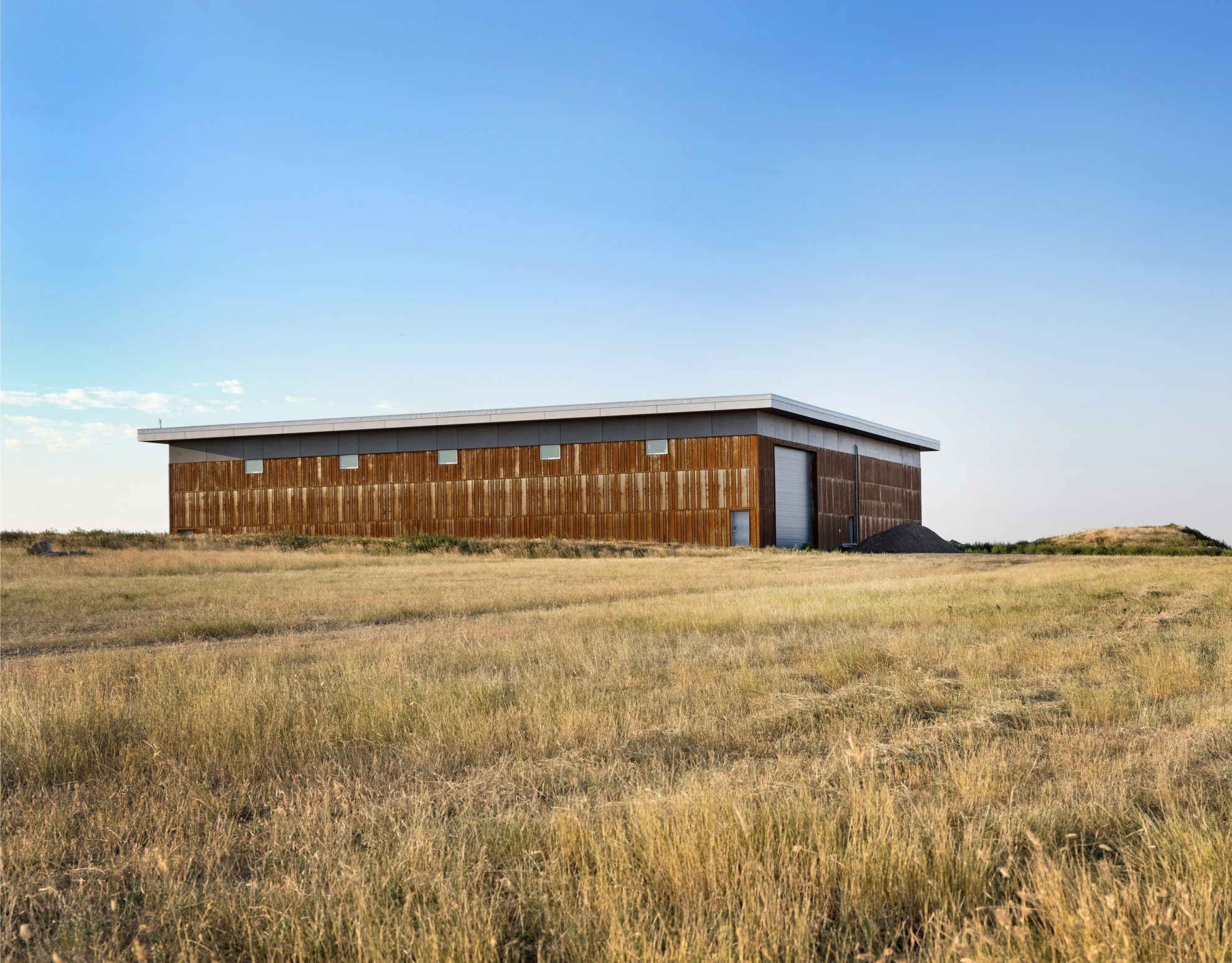Varying Width Forma Plank in Weathering Steel
