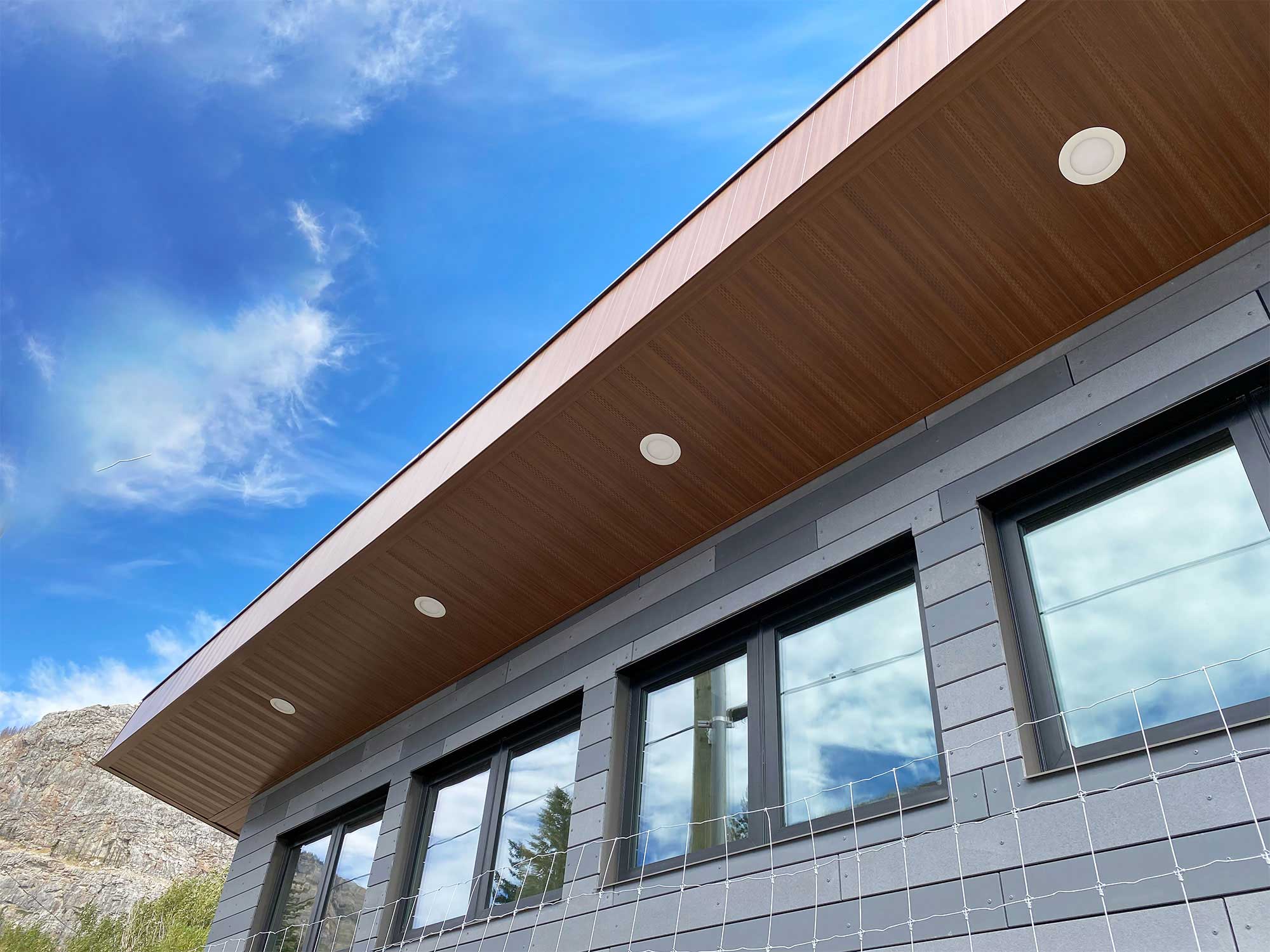 Interloc in Espresso Woodgrain Soffit