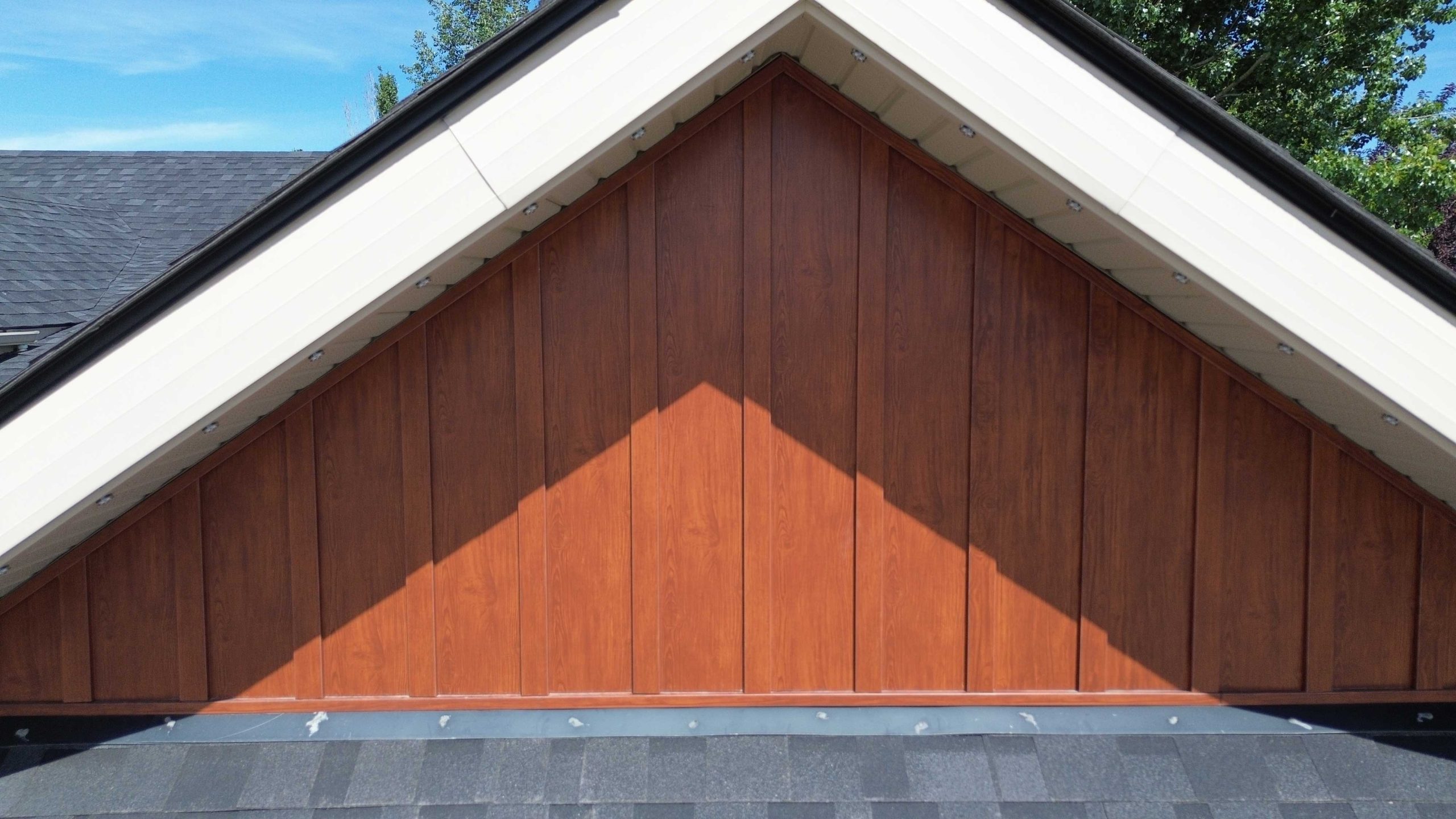 Board and Batten in Frontier Woodgrain