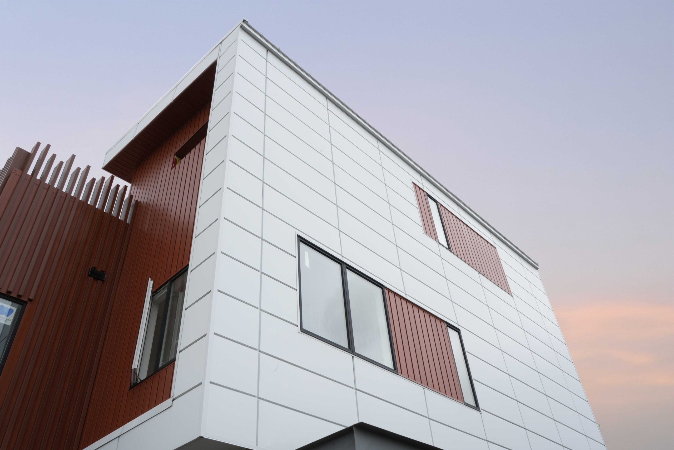 Expand Modular Panels in Bright White