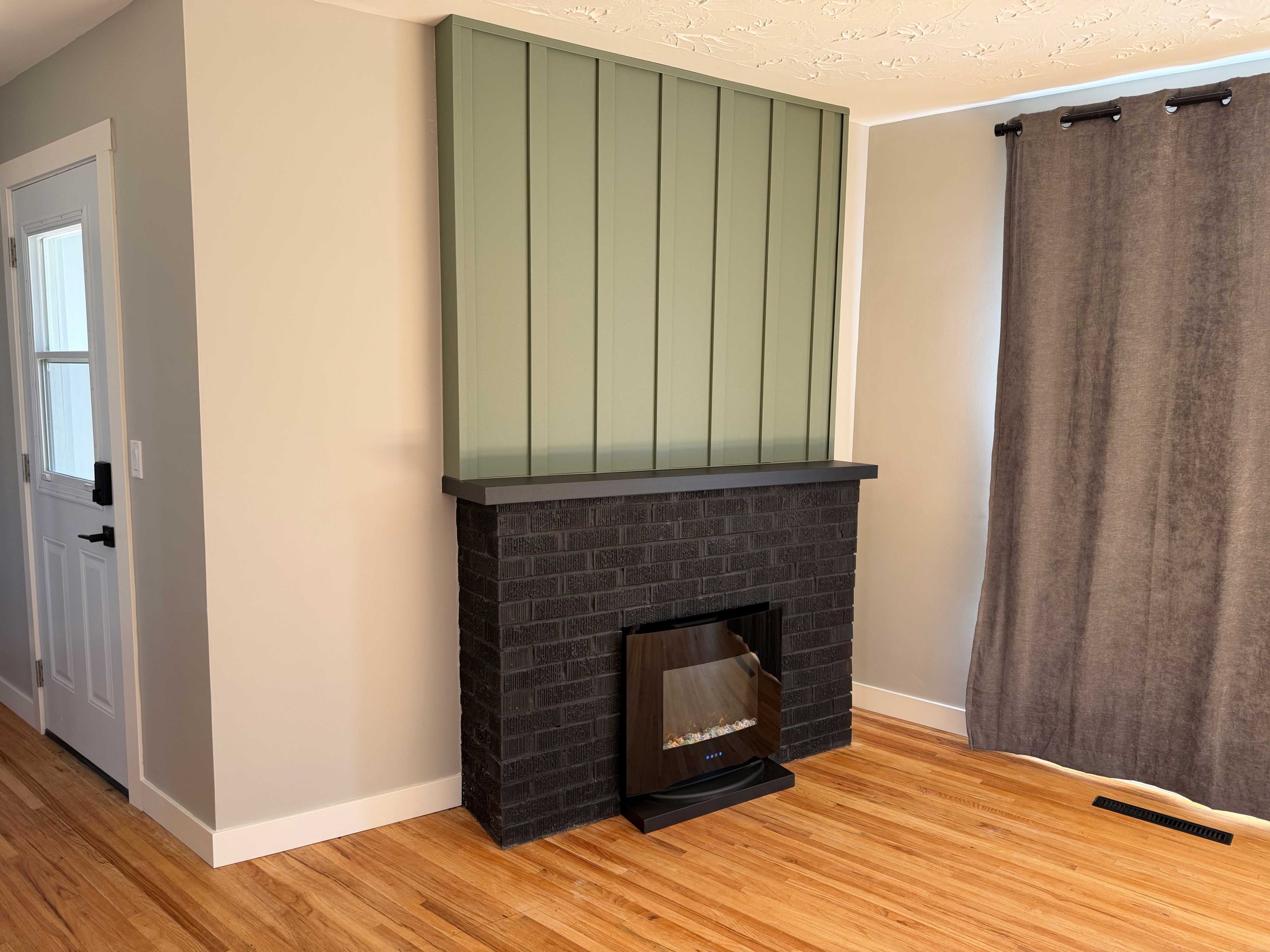 Board & Batten in Silver Sage Board & Batten in Silver Sage